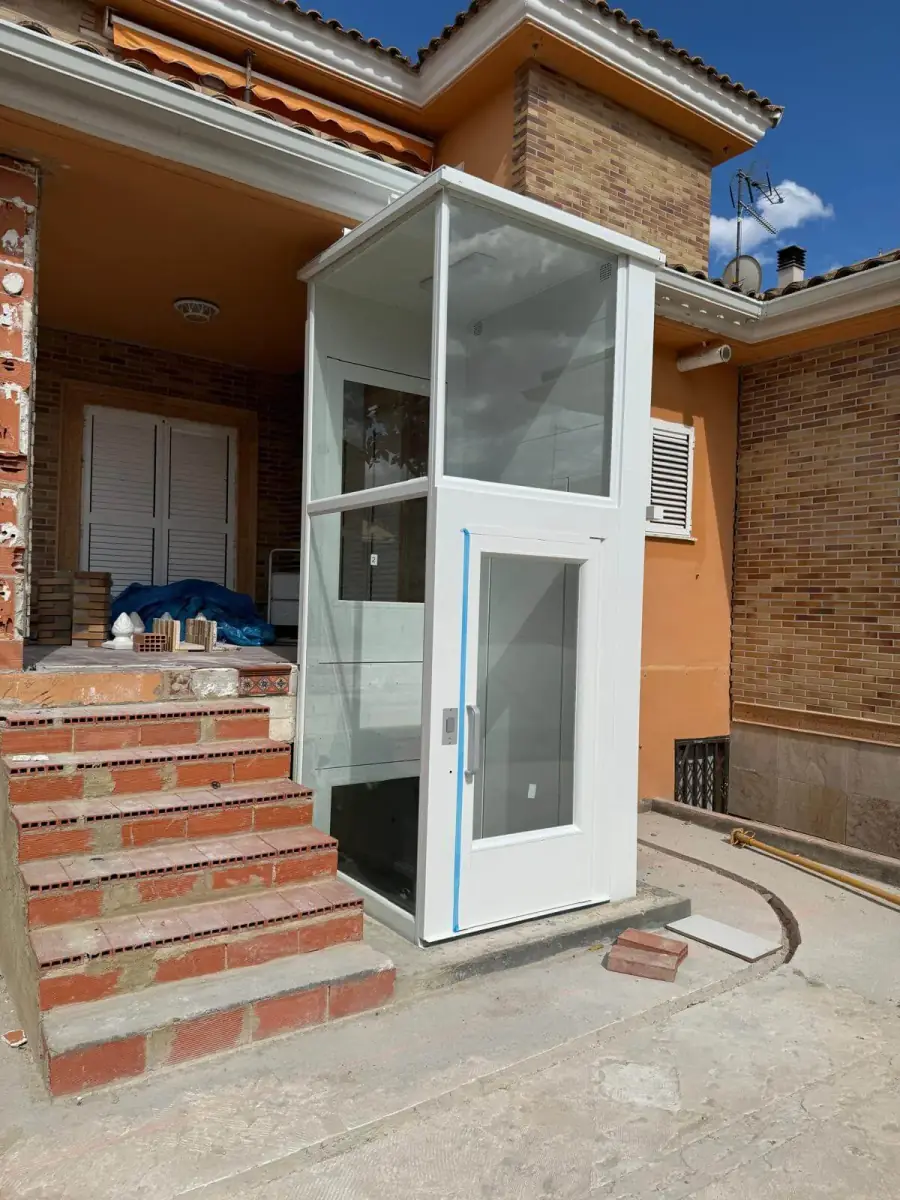 Access Exterior